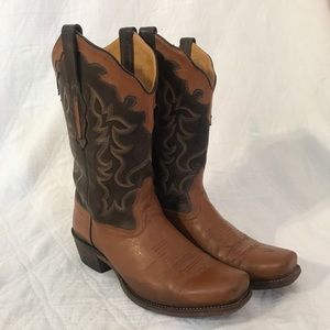 Two toned western boots